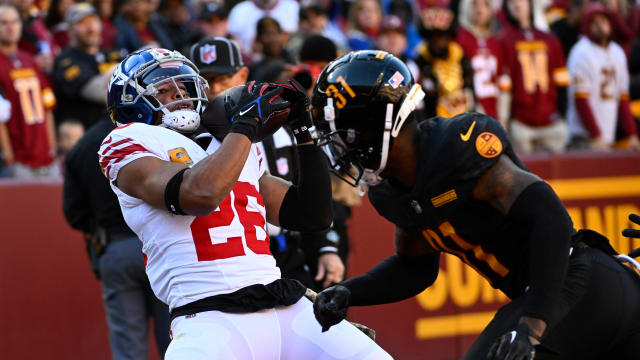 Saquon Barkley Kam Curl Giants